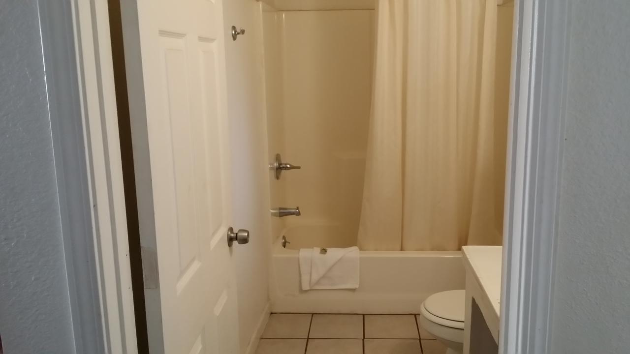 Redwood Inn Willits Eksteriør bilde