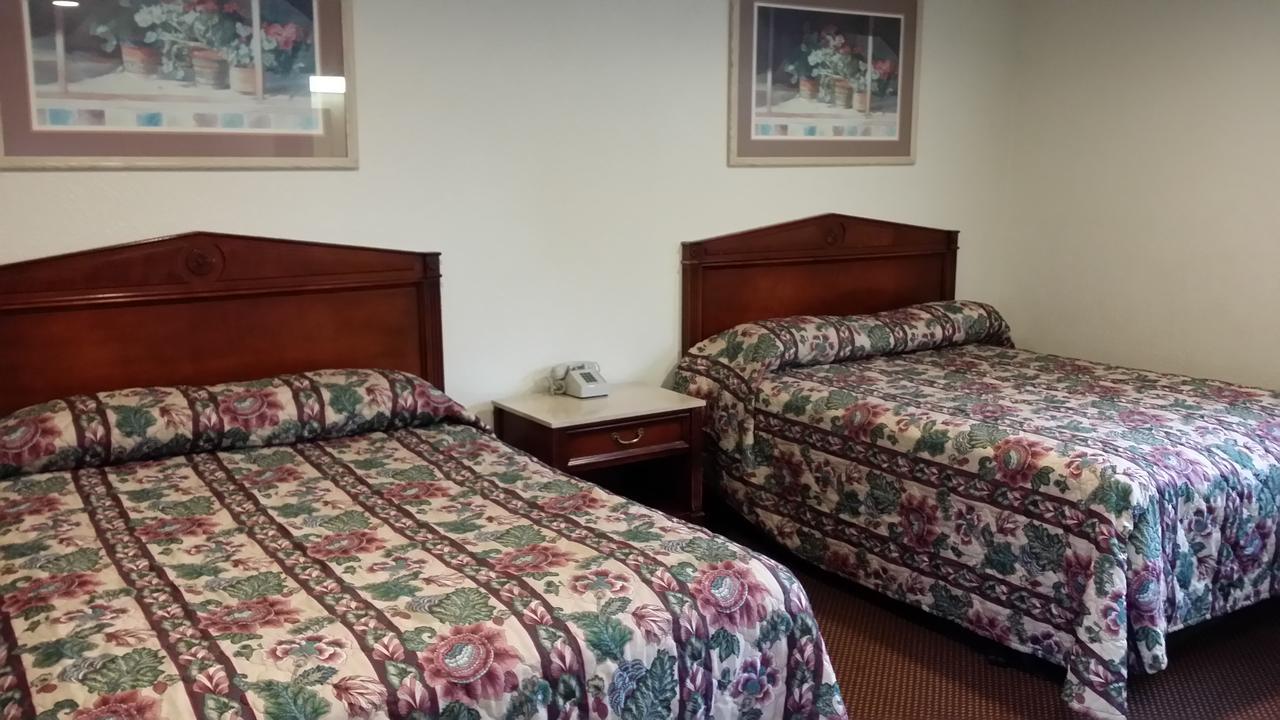Redwood Inn Willits Eksteriør bilde